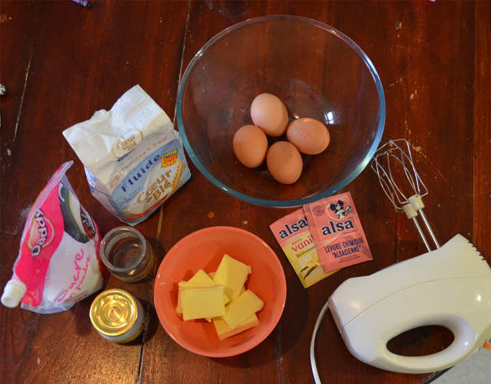 Ingrédients pour un pinata cake