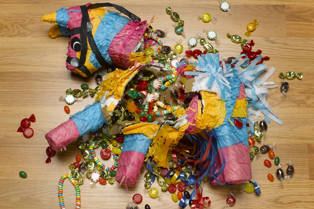 Photo d'une pinata ouverte